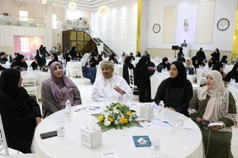 تعليمية جنوب الباطنة تحتفل باليوم العالمي للصحة النفسية