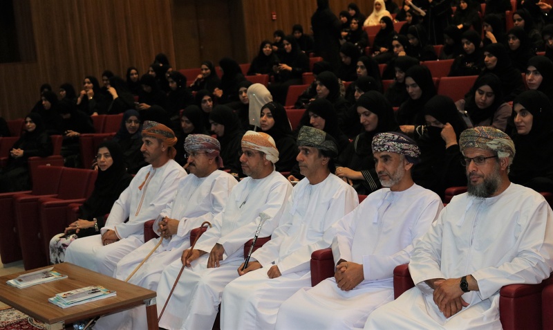 ملتقى للمدارس الخاصة بتعليمية الداخلية للتعريف بالمكتبة الرقمية 