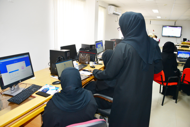 ختام برنامج المنظومة الرقمية بتعليمية جنوب الشرقية .