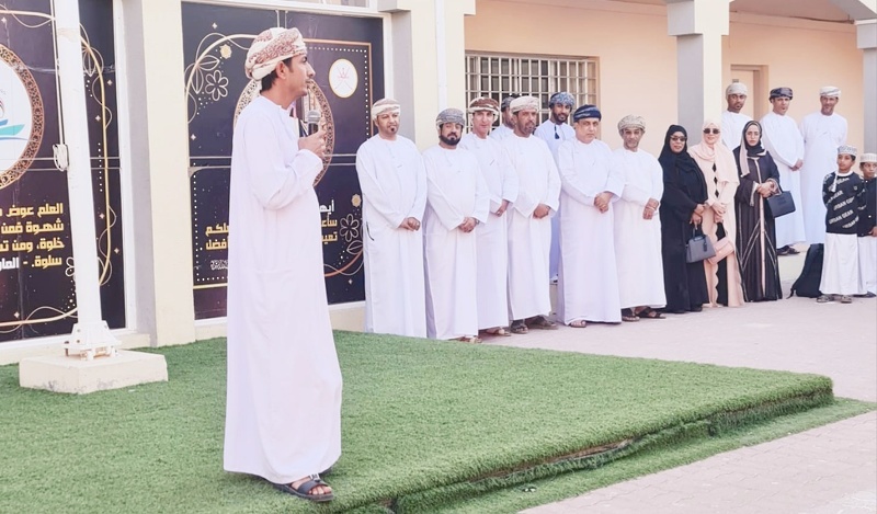 تبادل الخبرات بين تعليميتي جنوب الشرقية وشمال الباطنة لتعزيز التكامل المهني