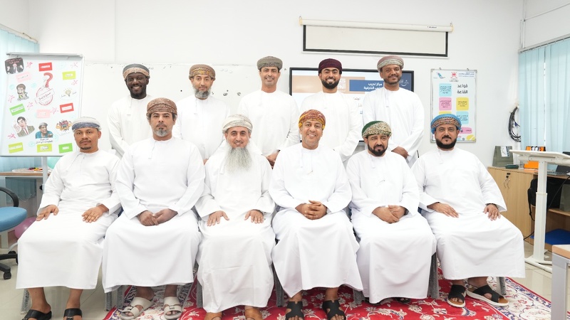 دائرة التدريب المهني بجنوب الشرقية تُكرم منظمي حفل تخريج الدفعة السابعة للمعهد التخصصي