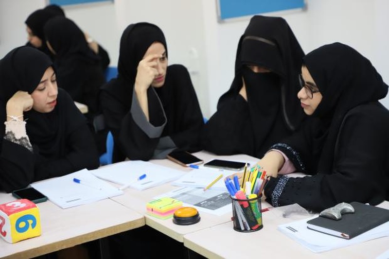 برنامج تدريب المعلمين العمانيين المعينين بنظام العقود السنوية بمحافظة ظفار