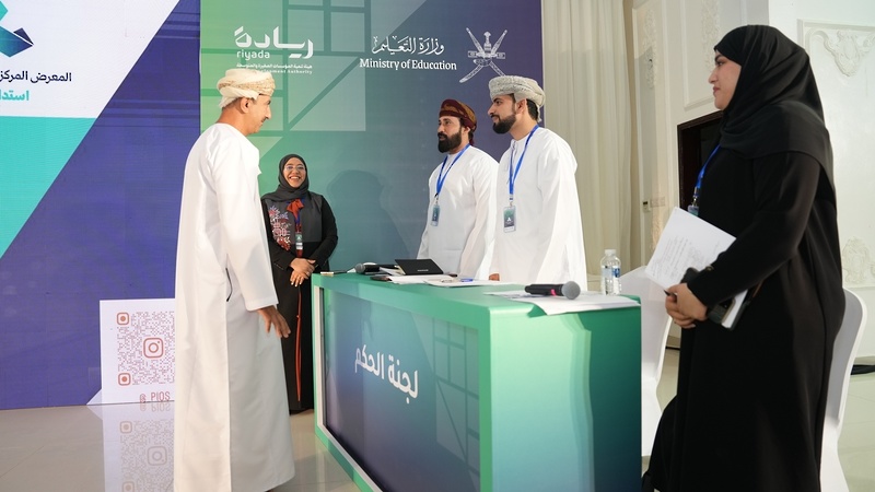 تتواصل بولاية صور بمحافظة جنوب الشرقية فعاليات المعرض المركزي للشركات الطلابية الثاني 