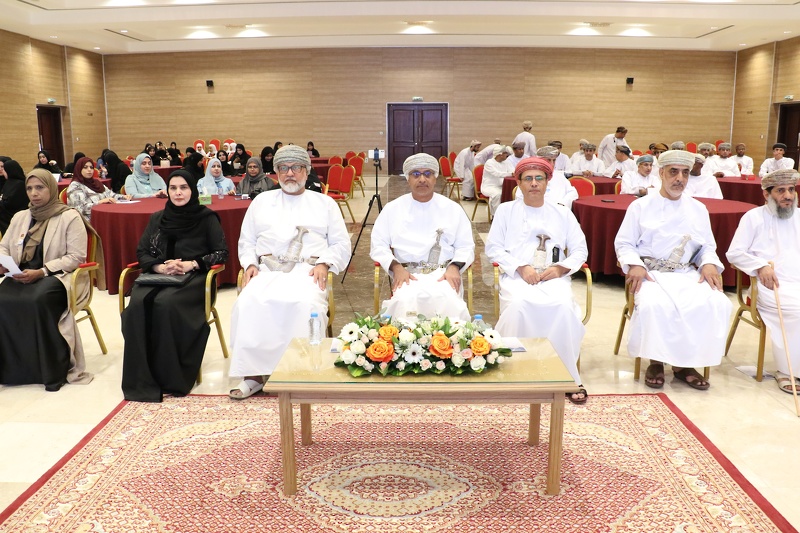 تعليمية جنوب الباطنة تُكرّم 29 مبادرة تربوية وبرامج تطويرية مجيدة