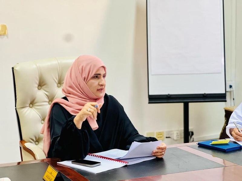 المكلفة بأعمال المدير العام تعقد اجتماعاً لمناقشة الإستعداد للفصل الدراسي الثاني 2023 / 2024م