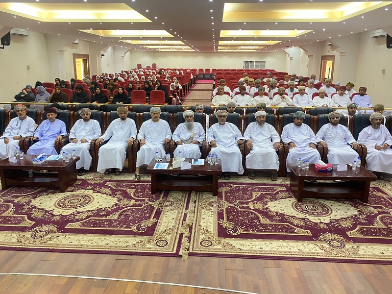 تعليمية محافظة الظاهرة تحتفل باليوم العالمي للغة العربية