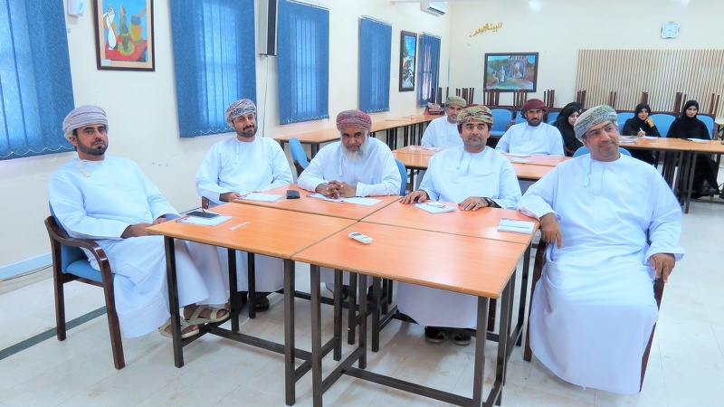تعليمية الظاهرة تختتم برنامج إدارة الوثائق والأرشفة الالكترونية والحفظ الرقمي