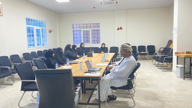 اجتماع لجنة التقنيات الجغرافية الحديثة بمحافظة ظفار  