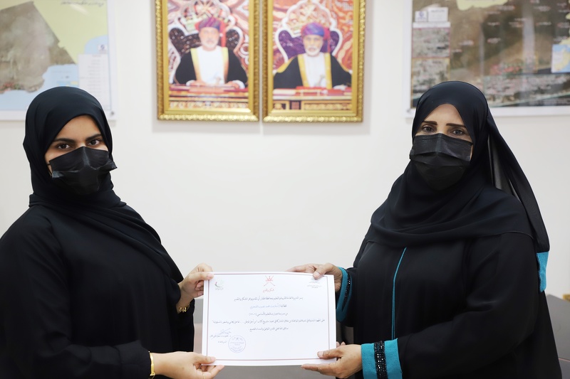 تكريم طالبات مدرسة خبرارت ضمن المدارس المطبقة لكتاب 