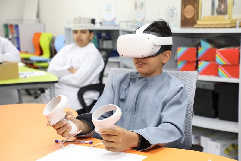 البرنامج الشتوي لمركز العلوم والتكنلوجيا بتعليمية الداخلية 