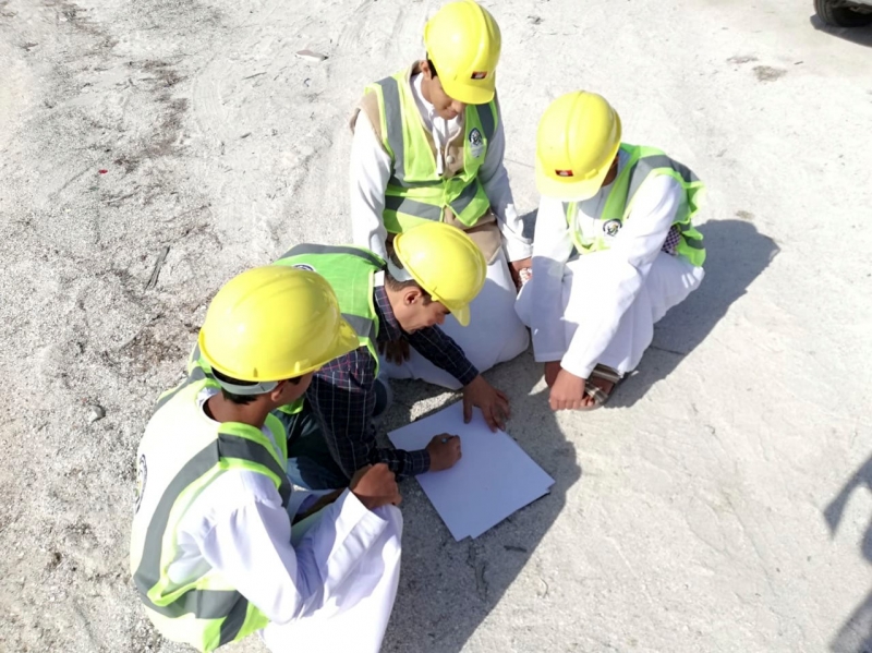 مدرسة محوت تتبنى فكرة تطوير جزيرة محوت سياحياً