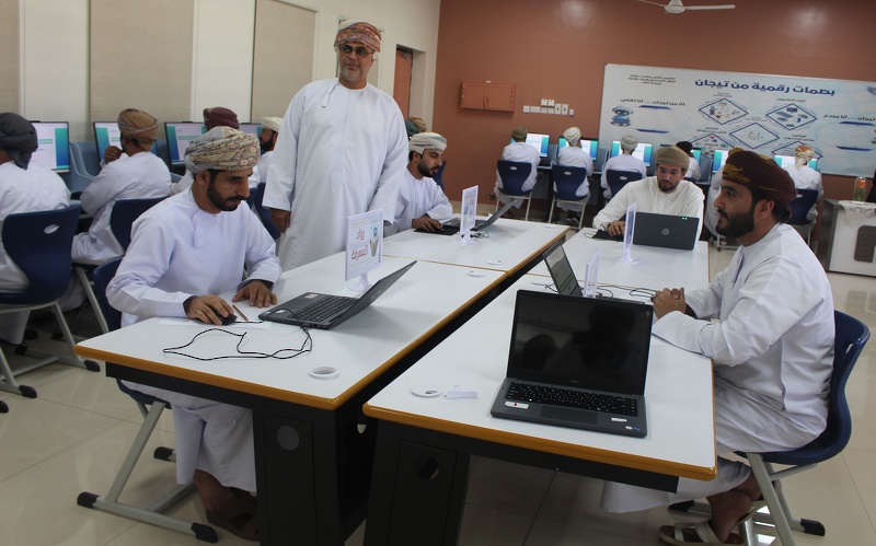 انطلاق امتحانات الترشح للمتقدمين لوظائف الإشراف التربوي والإدارة المدرسية بتعليمية محافظة الظاهرة