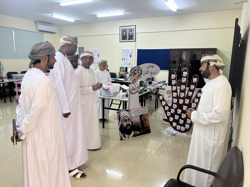 التقييم النهائي للوسائل التعليمية بتعليمية البريمي