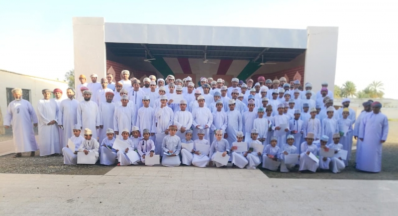 مدرسة محبوب بن الرحيل للتعليم الأساسي تكرم الطلبة المجيدين على مستوى الفصول الدراسية في الفصل الدراسي الأول 2018/2019 