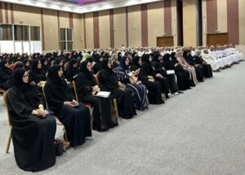 لقاء تربوي يناقش المستجدات التربوية بتعليمية شمال الباطنة