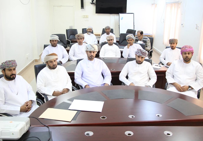 546 طالبا وطالبة يجلسون لإداء امتحانات دبلوم التعليم العام بتعليمية الوسطى