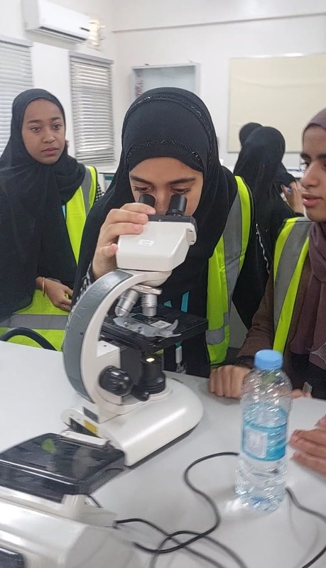 تواصل مناشط وفعاليات المراكز الصيفية بمحافظة الظاهرة وسط مشاركة فاعلة من قبل الطلبة