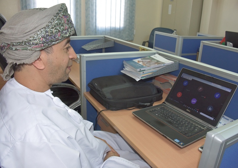 تعليمية الداخلية تواصل الخطة التدريبية الافتراضية للهيئتين الإدارية والتدريسية والوظائف المرتبطة ...