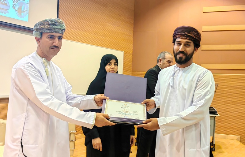 ختام الدورة التدريبية الشاملة في الحاسب الآلي بتعليمية ظفار