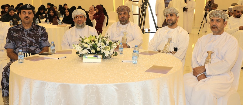بهلاء تحتضن ملتقى تعزيز مفاهيم الدراية الإعلامية والمعلوماتية تحت شعار «تمكين العقول في عصر الذكاء ...