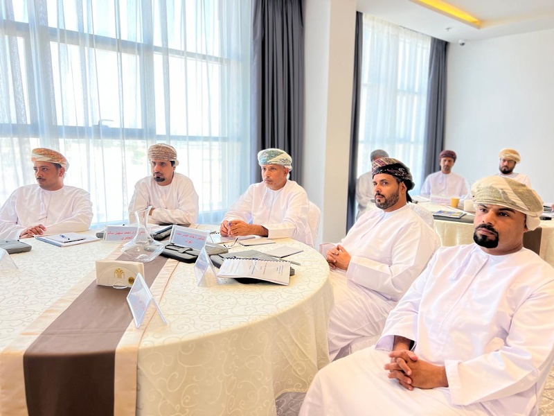 برنامج الإدارة الرشيقة في المؤسسات الحكومية بتعليمية ظفار