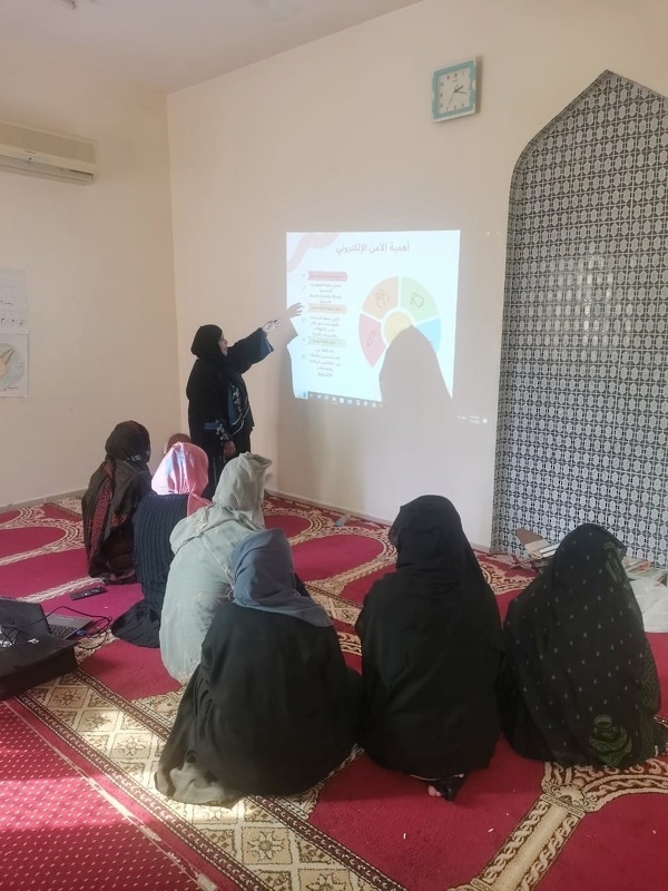 ختام التوعية للأمن الإلكتروني في شعب محو الأمية