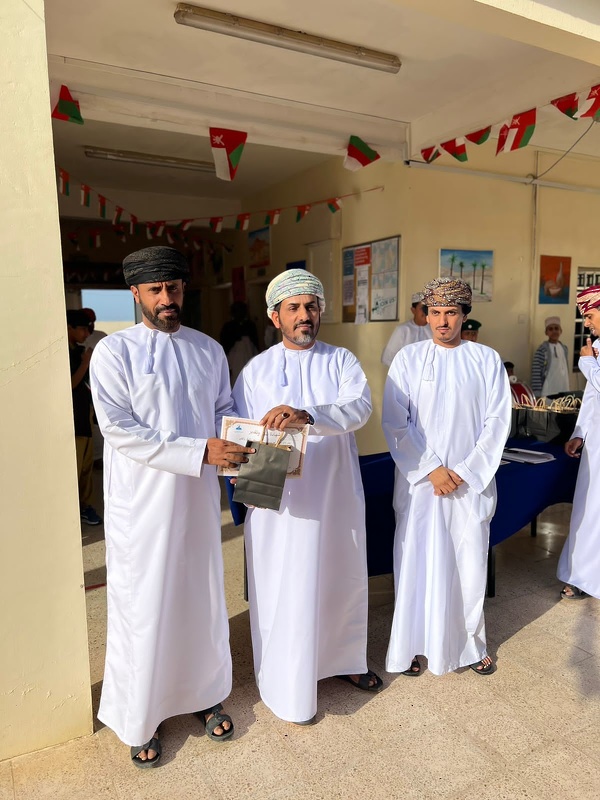 أجدروت للبنين تكرم المجيدين