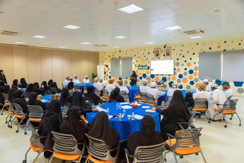 برنامج الزيارات الإشرافية التخصصية لمجالس أولياء الأمور بمدارس المحافظة 