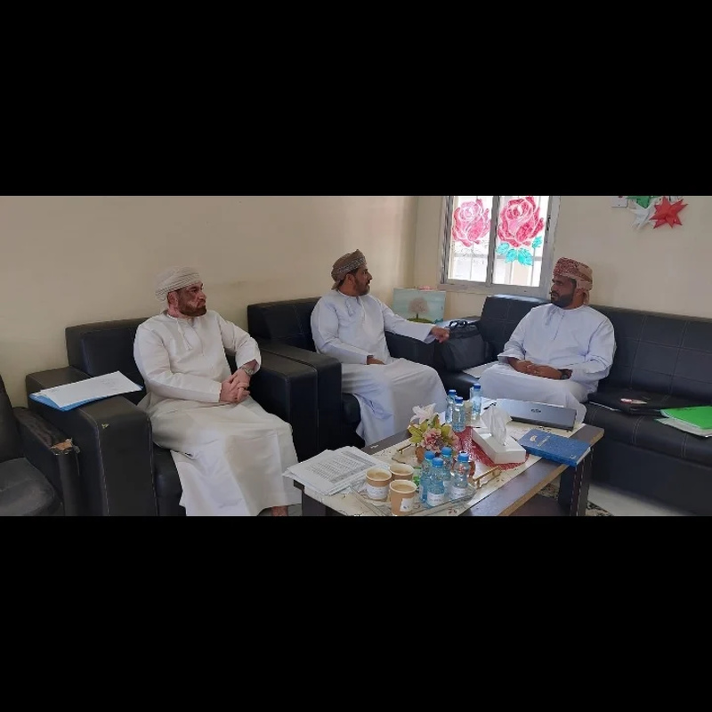 متابعة سير العمل بمدارس ولاية ضلكوت