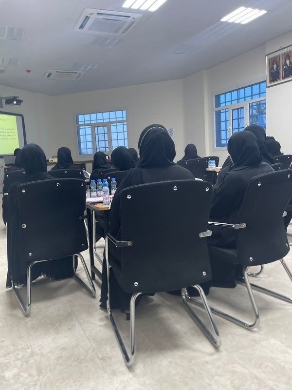 البرنامج التدريبي ( تنمية  مهارات  معلمات التعليم المبكر  في منهج أغاريد الطفولة)