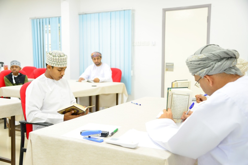 بدء تقييم مسابقة إتقان التلاوة والصوت الحسن على مستوى مدارس تعليمية محافظة جنوب الشرقية 