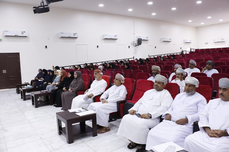  ورش توعوية بمستجدات القبول الموحد بتعليمية جنوب الباطنة