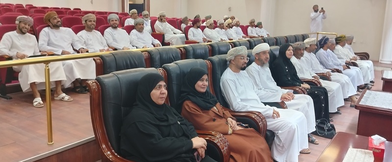 تنظيم مسابقة ثقافية للموظفين بتعليمية محافظة الظاهرة