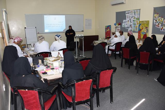 اختتام البرنامج التدريبي الحصص الارشادية المبتكرة ادارتها وكيفية تنفيذها وتقويمها بتعليمية البريمي