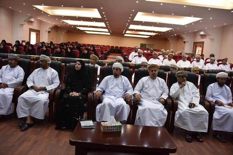 تنظيم لقاء تربوي لمديري ومديرات المدارس بمحافظة الظاهرة 