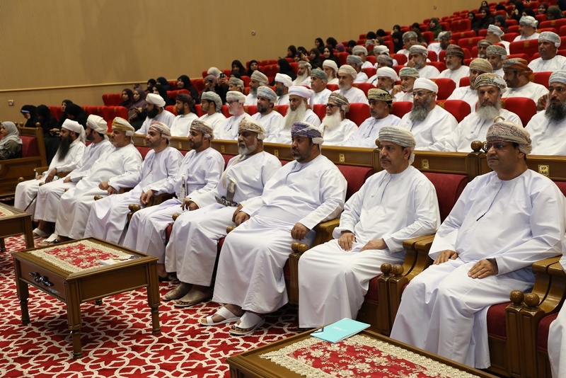 اللقاء التعريفي السنوي (الأول) بين تعليمية الداخلية ومجالس أولياء الأمور بالمحافظة