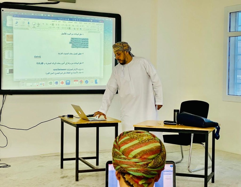 ورشة تدريبية حول النشرة التوجيهية لمنهجية فرق الإشراف التربوي للعام الدراسي ٢٠٢٢/٢٠٢٣م،