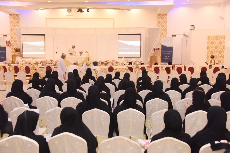 بدء البرنامج التعريفي للمعلمين الجدد بتعليمية جنوب الشرقيه والذي يستهدف 1428معلم ومعلمة من أبناء ...