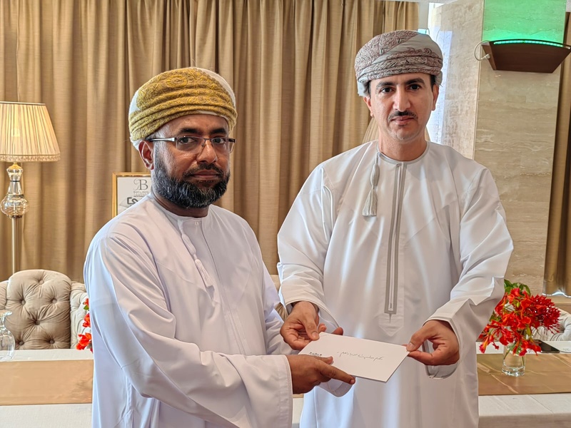 مدير عام تعليمية ظفار  يعقد لقاء مع فريق منظومة قياس الأداء الفردي والإجادة المؤسسية بتعليمية ظفار