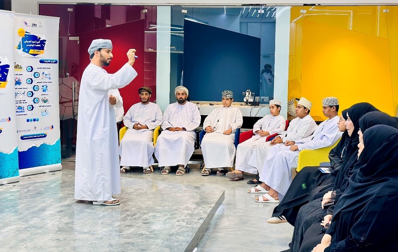 انطلاق البرنامج الصيفي للطلبة الموهوبين بتعليمية ظفار