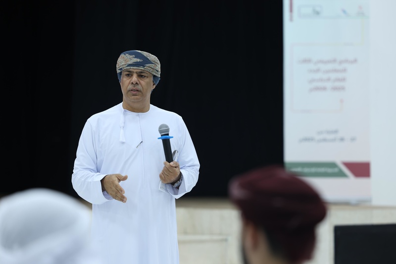 انطلاق البرنامج التعريفي للمعلمين الجدد للعام الدراسي ٢٠٢٥/٢٠٢٦ بالبريمي
