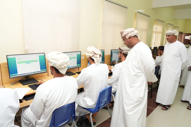 بدء امتحانات المترشحين للوظائف الإشرافية والإدارية بجنوب الشرقية 