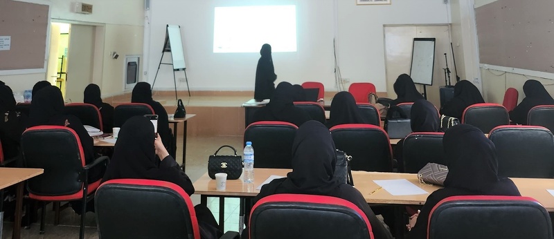  تعليمية ظفار تنفذ ورشة تطوير مهارات معلمات التعليم المبكر