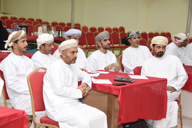 برنامج تدريبي إثرائي للمنتدبين لوظيفة مدير مدرسة 