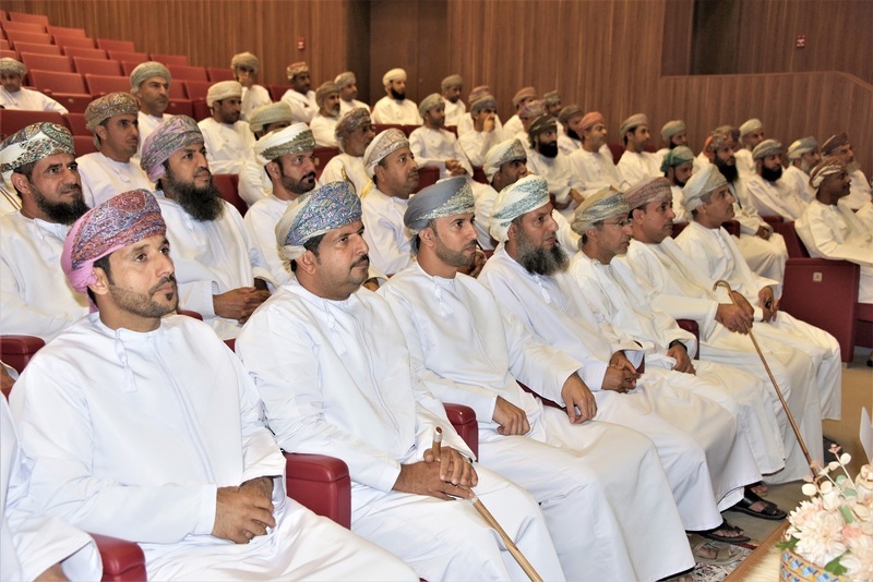 تعليمية الداخلية تحتفل باليوم العربي للمكتبات 