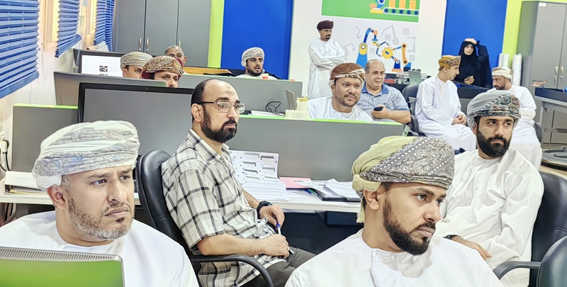 ختام  فعاليات أسبوع برنامج الذكاء الاصطناعي في التعليم  بتعليمية ظفار 