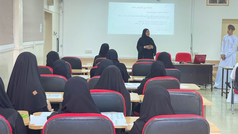 تعليمية ظفار تنفذ برنامج تدريبي حول التقنية الحديثة والسلوك الطلابي