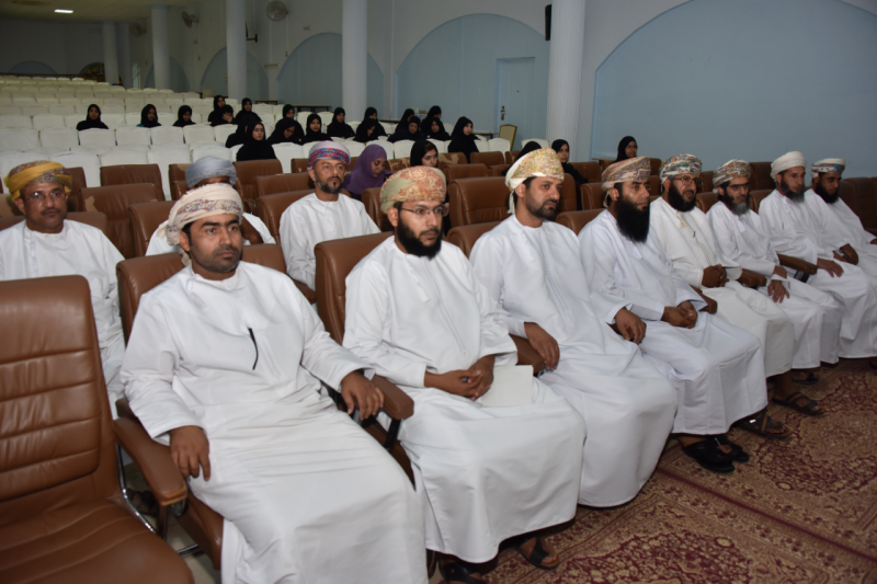 لقاء المعلمين الأوائل ومنسقي مادة اللغة الإنجليزية بتعليمية شمال الشرقية 