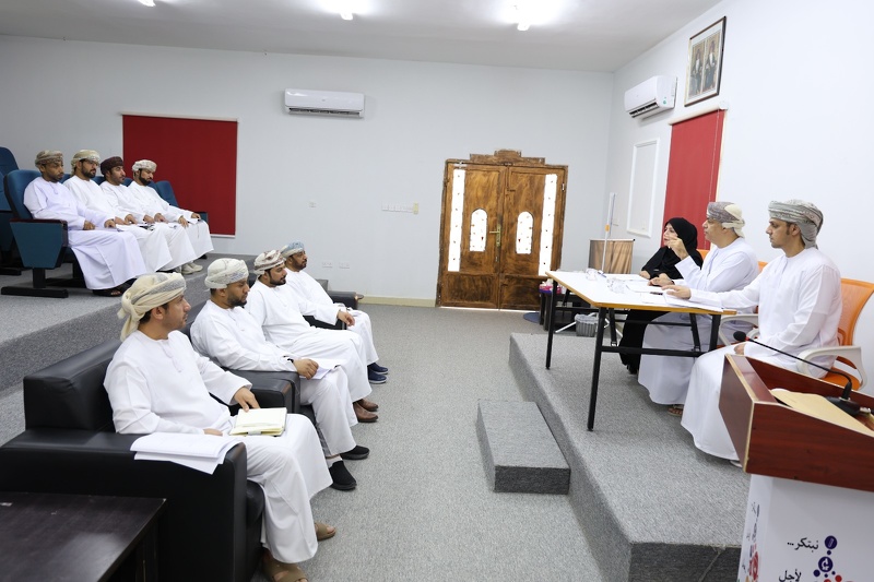 تعليمية البريمي تكمل استعداداتها لبدء امتحانات دبلوم التعليم العام للفصل الدراسي الأول  – الدور ...