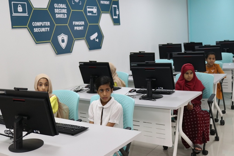 انطلاق البرنامج الصيفي لطلبة تعليمية الداخلية بمركز العلوم والتكنولوجيا